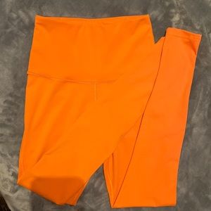 orange queenieke leggings